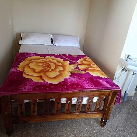 Oyo 8206 K J Residency Hotell Mysore Exteriör bild
